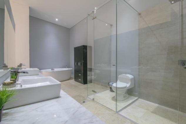 21 Bedroom Luxury Mansion In The Old City