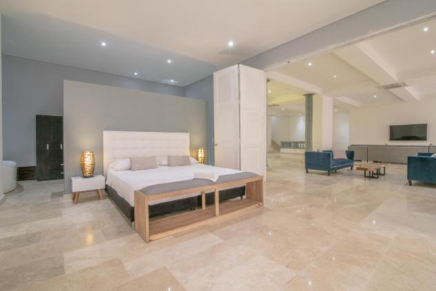 21 Bedroom Luxury Mansion In The Old City Сasa de vacaciones *