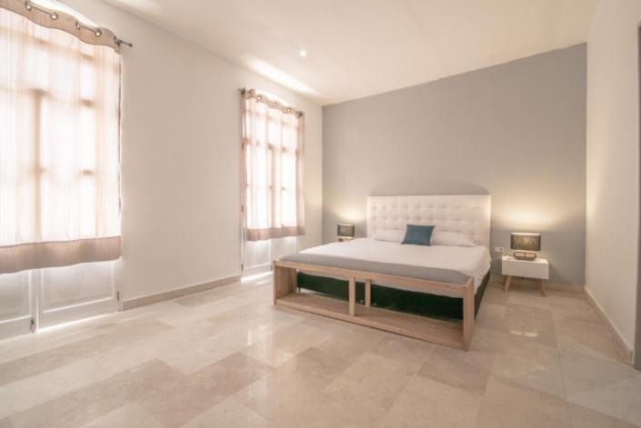 Сasa de vacaciones 21 Bedroom Luxury Mansion In The Old City *
